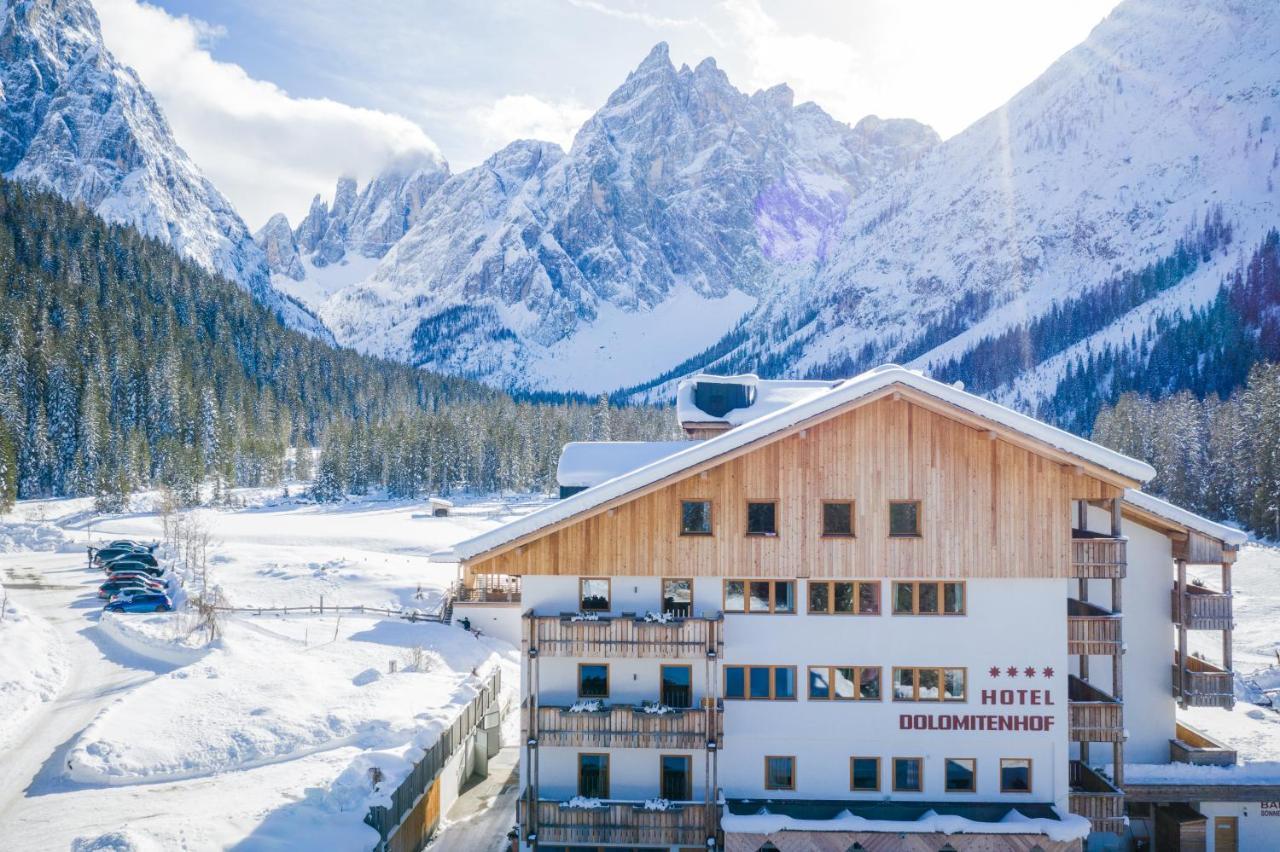 Hotel Dolomitenhof & Chalet Alte Post Sexten Exterior photo